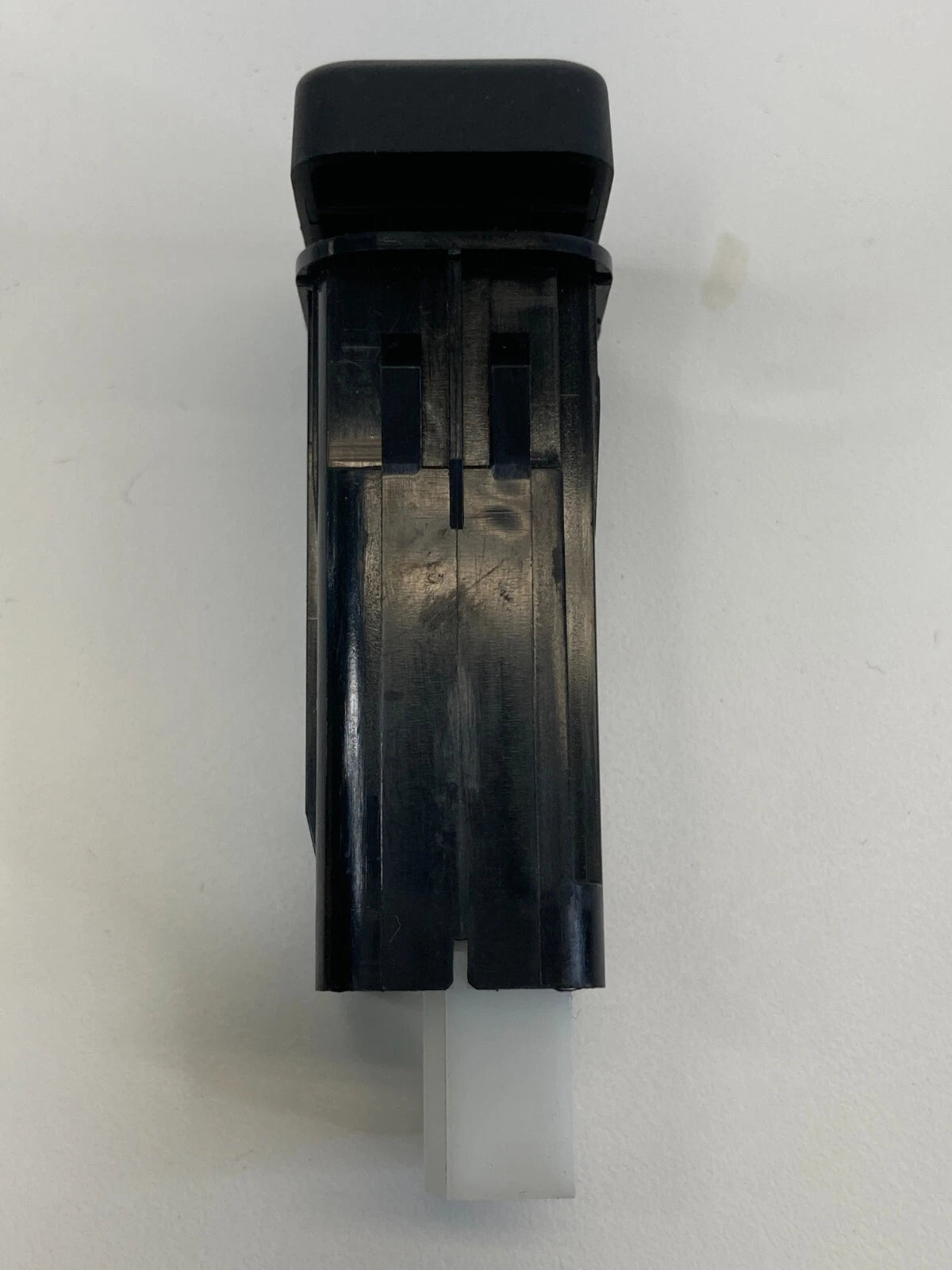 1999-2004 ACURA RL REAR DEFROSTER WINDOW HEAT CONTROL SWITCH BUTTON OEM
