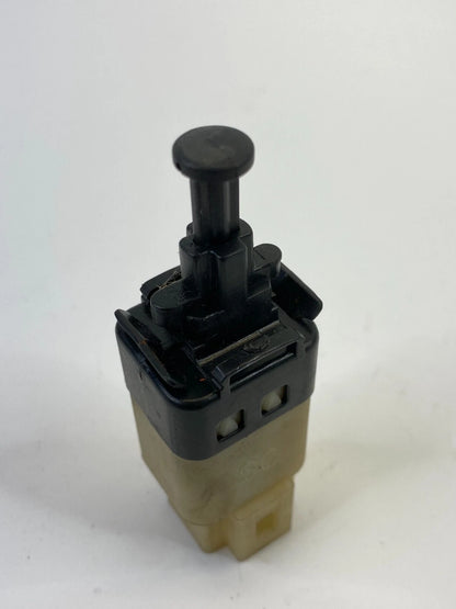 2004-2011 CHEVROLET AVEO 07-11 AVEO5 BRAKE LIGHT STOP LAMP CONTROL SWITCH OEM
