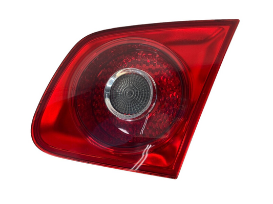 05-07 Volkswagen Jetta Sedan Right Side Tail Light Inner Taillight 1K5-945-094J