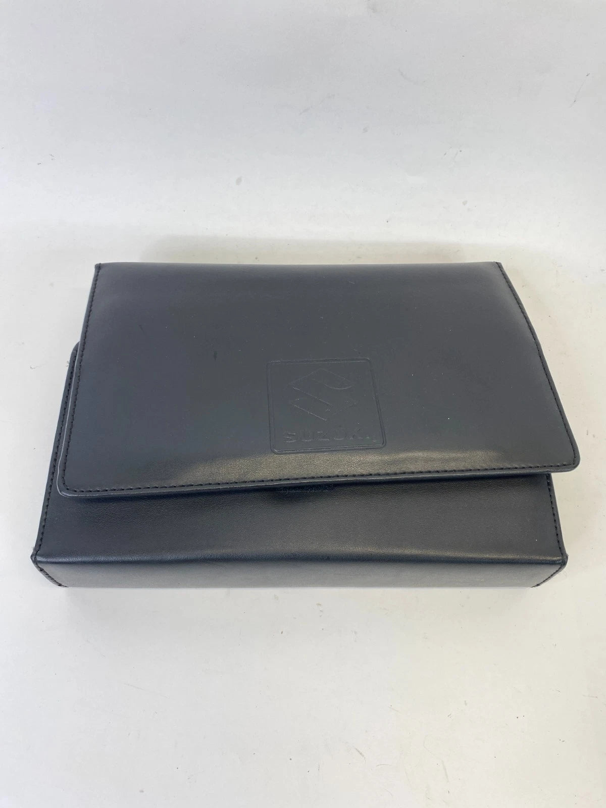 2011 SUZUKI KIZASHI OWNERS MANUAL SET W/ LEATHER CASE WARRANTY MAINTENANCE OEM