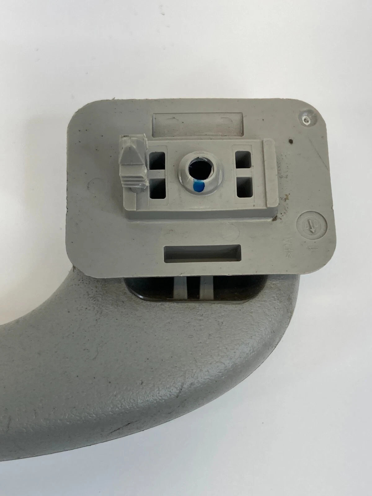 06-13 CHEVROLET IMPALA FRONT RIGHT SIDE INNER ROOF GRIP GRAB ASSIST HANDLE OEM