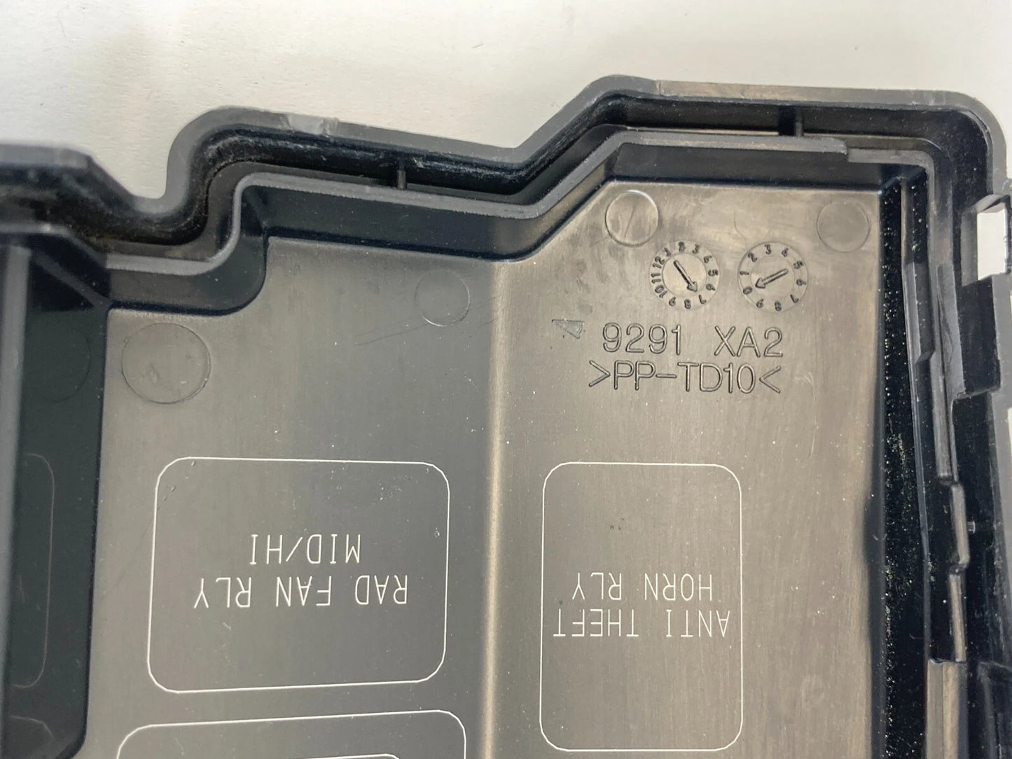 2011 11 NISSAN ROGUE UPPER FUSE BOX RELAY BOX COVER LID TRIM PANEL 9291-XA2 OEM