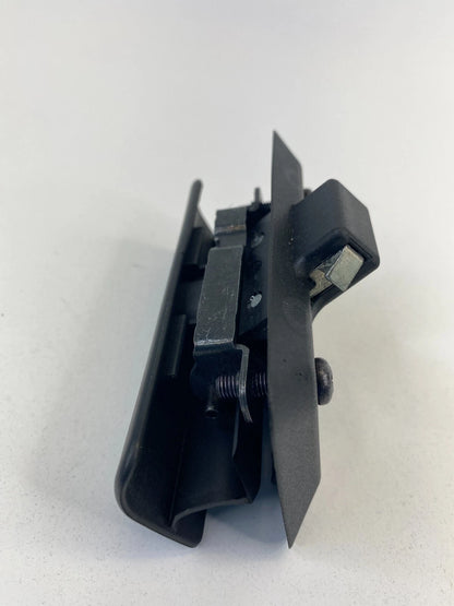 2007-2013 BMW 328I BASE SEDAN RIGHT PASSENGER DASHBOARD GLOVE BOX LOCK LATCH OEM