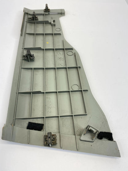 05-10 HONDA ODYSSEY FRONT RIGHT SEAT RISER OUTER COVER CAP TRIM 81116-SHJ-A010