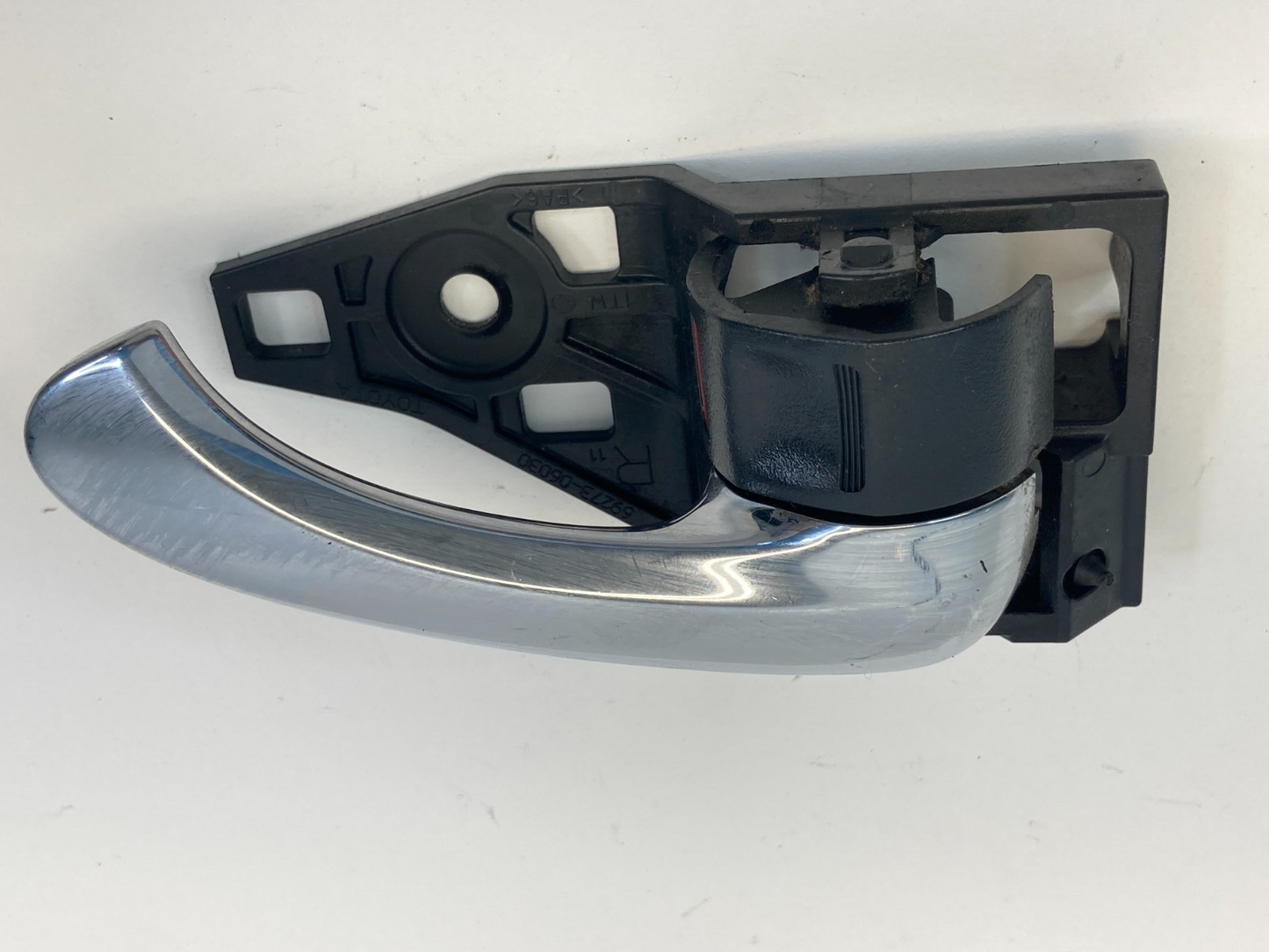 2007-2011 Toyota Camry Front Right Side Interior Door Handle 69273-06030 OEM