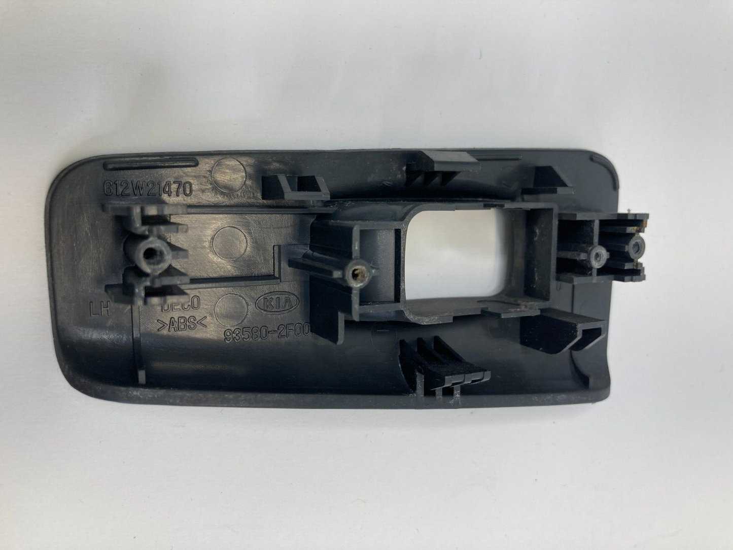 04-09 Kia Spectra Rear Left Inner Door Window Switch Cover Bezel 93580-2F00 OEM