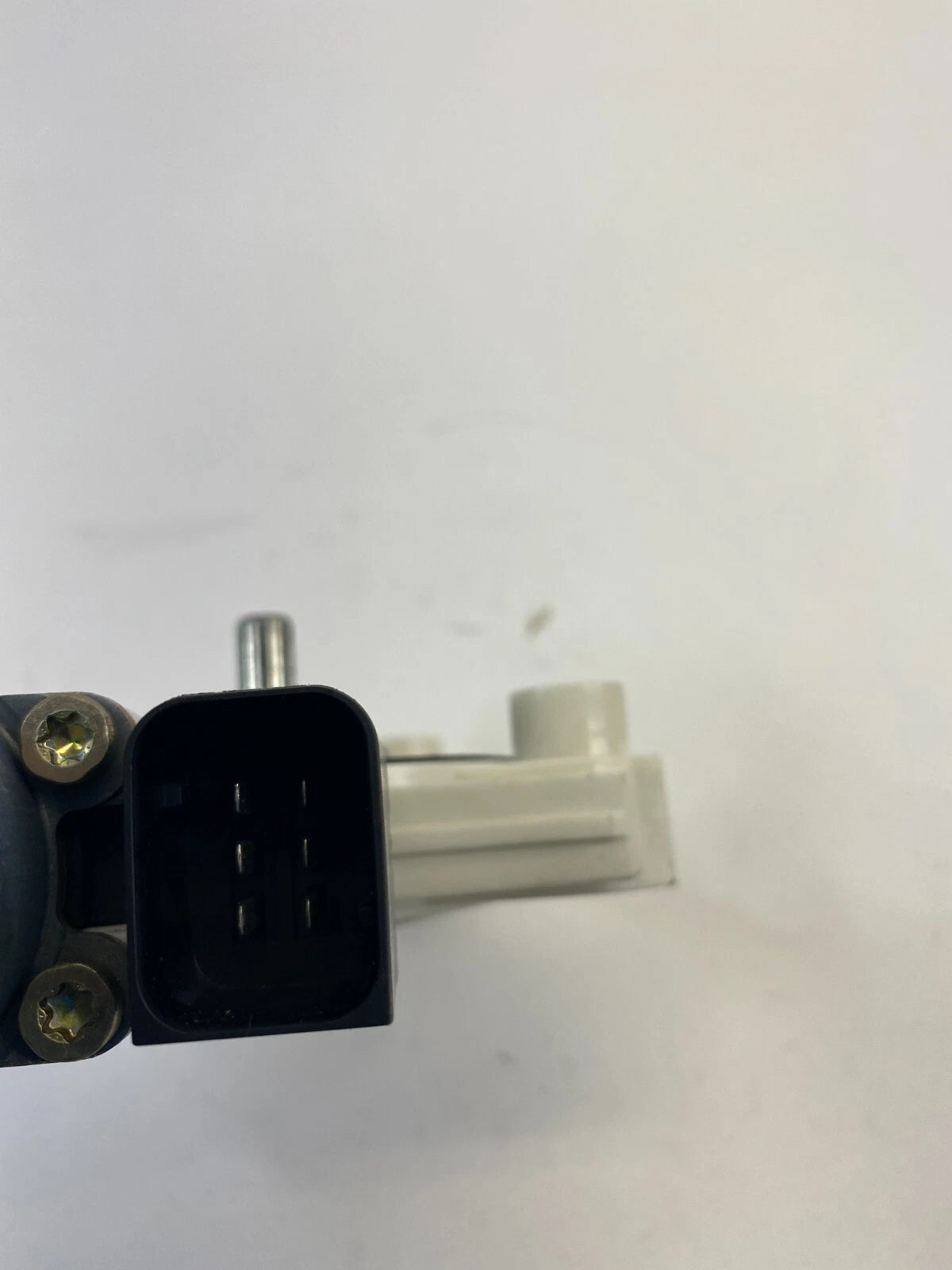 2003-2009 MERCEDES-BENZ E320 E350 REAR RIGHT PASSENGER WINDOW MOTOR A2118202442