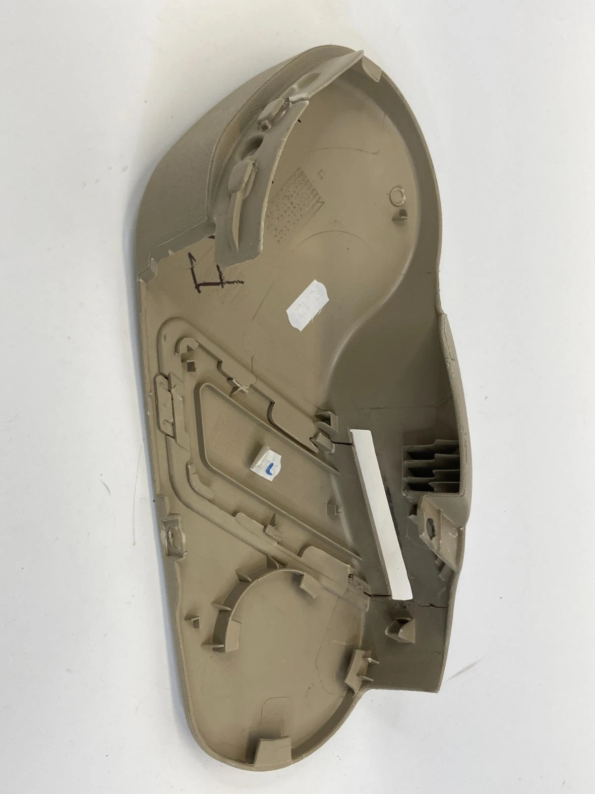 2005-2008 AUDI A4 QUATTRO FRONT LEFT SEAT LOWER SEAR BELT TRIM COVER PANEL OEM