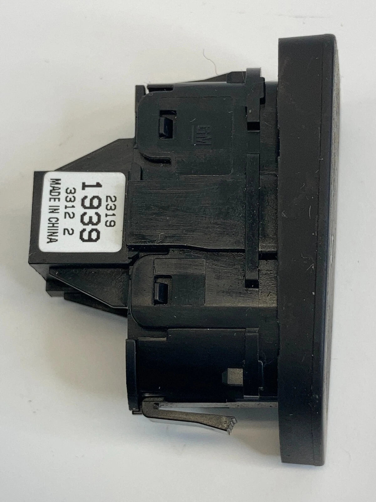 2014 2015 CHEVROLET MALIBU TRACTION SWITCH BUTTON CONTROL 23191939 OEM