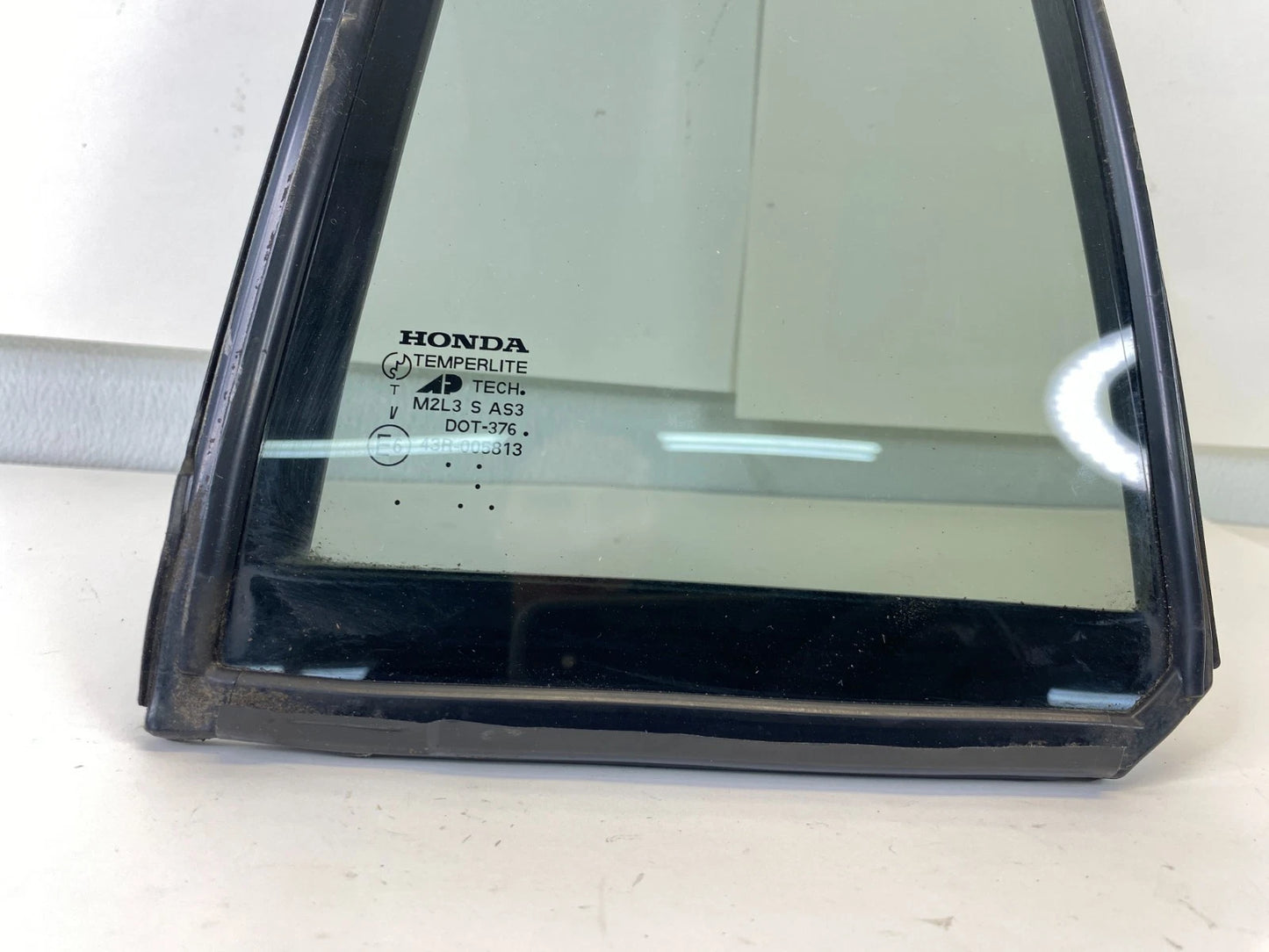 2003-2008 HONDA PILOT REAR RH RIGHT DOOR VENT WINDOW GLASS FIXED 73441S9VAA0 OEM