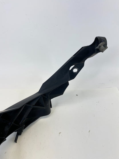 2006 BMW 330xi 330i Front Right Headlight Lamp Mount Bracket 51117116708 OEM