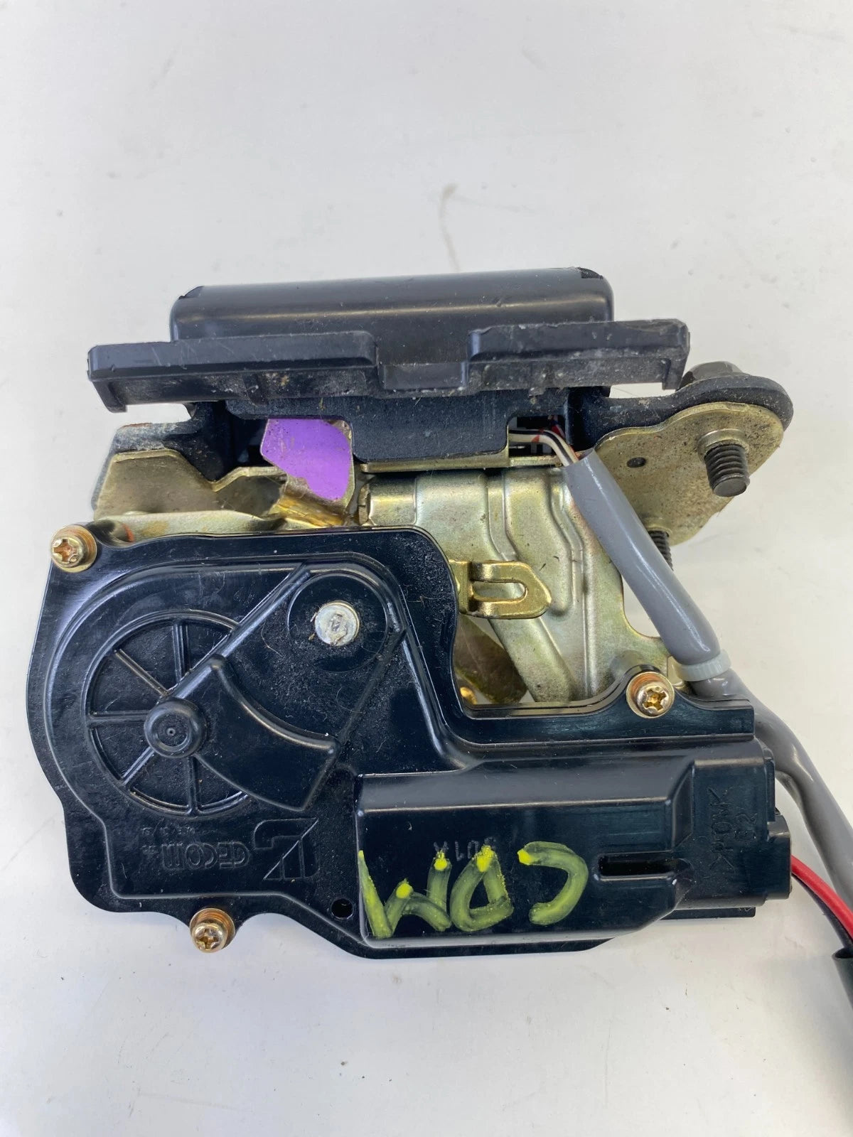 2004-2010 TOYOTA SIENNA MANUAL LIFTGATE LATCH LOCK ACTUATOR HATCH RELEASE OEM