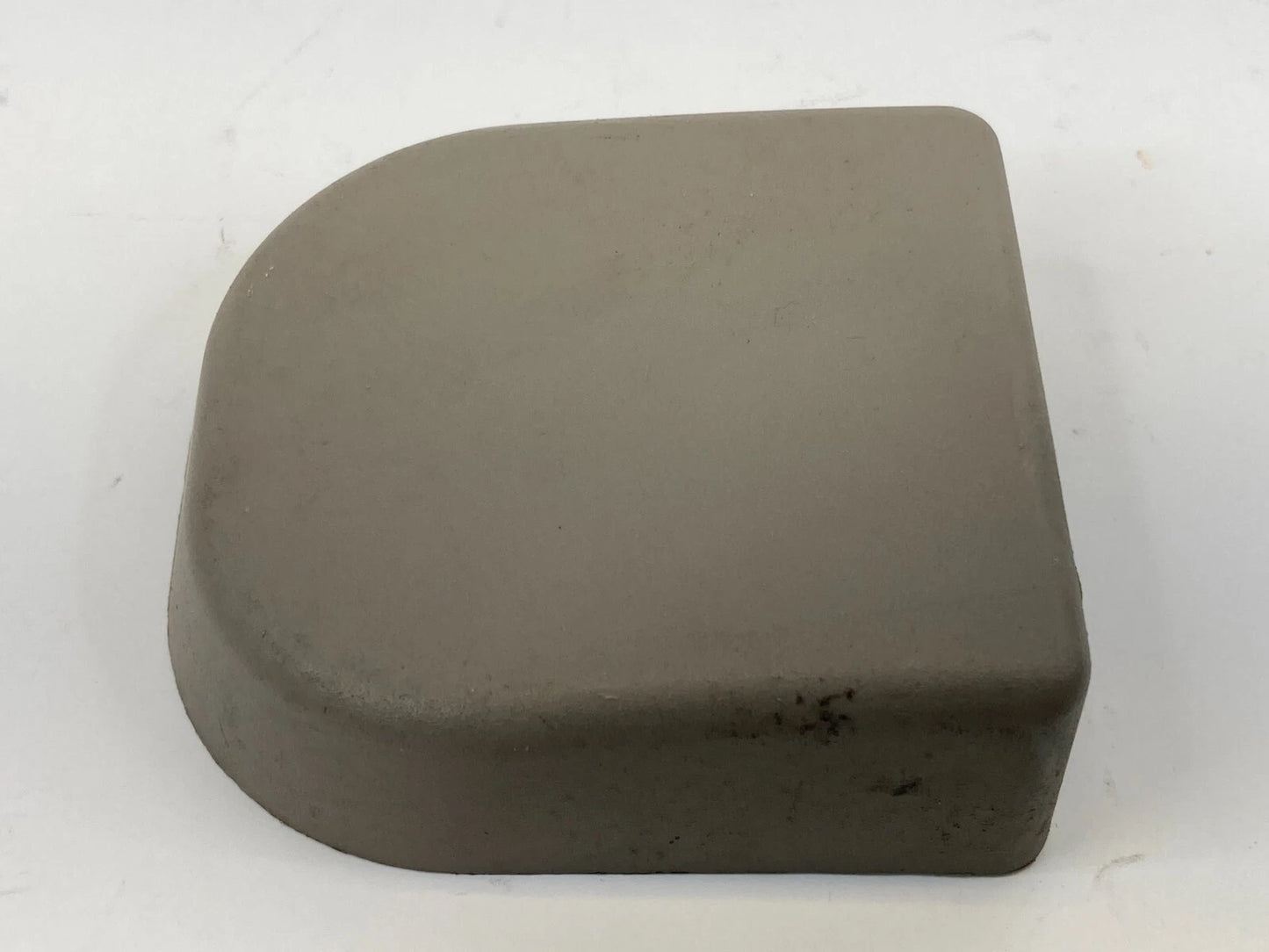 2002-2006 NISSAN ALTIMA FRONT SEAT BELT RETRACTOR LOWER COVER 86827-7S000 OEM