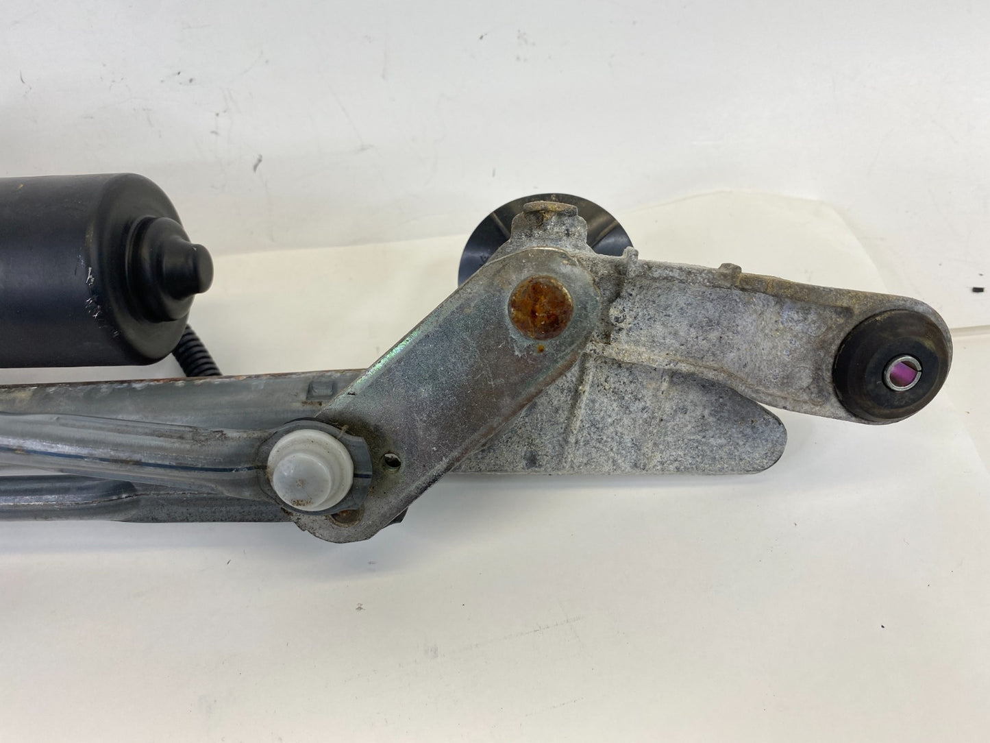 2008-2013 Nissan Rogue Front Windshield Wiper Linkage Gear w/ Motor 28810-JM00A