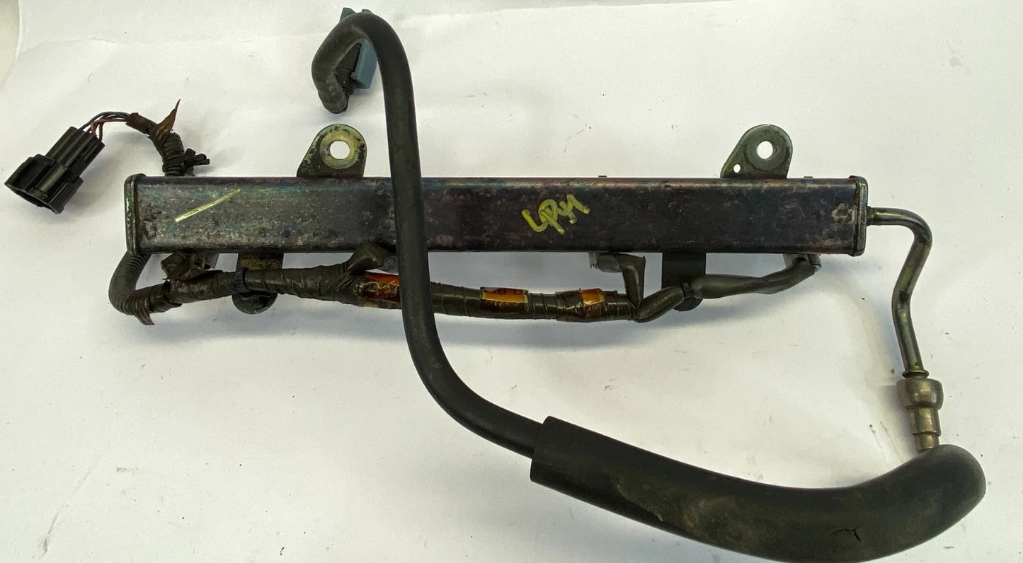 2002-2006 NISSAN ALTIMA 2.5L L4 FUEL RAIL TUBE W 4 FUEL INJECTORS & HARNESS OEM