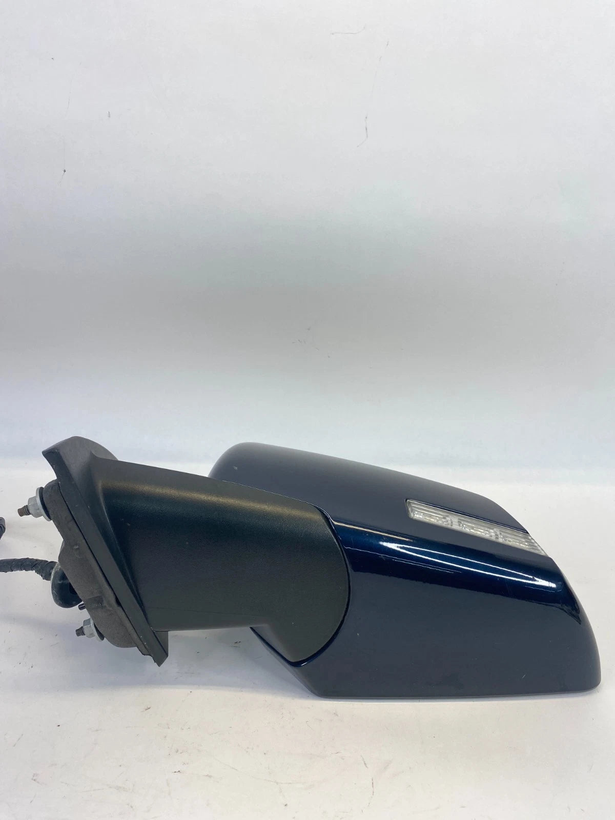 2009-2014 CHEVROLET TRAVERSE FRONT LEFT DRIVER SIDE VIEW DOOR MIRROR 22791600