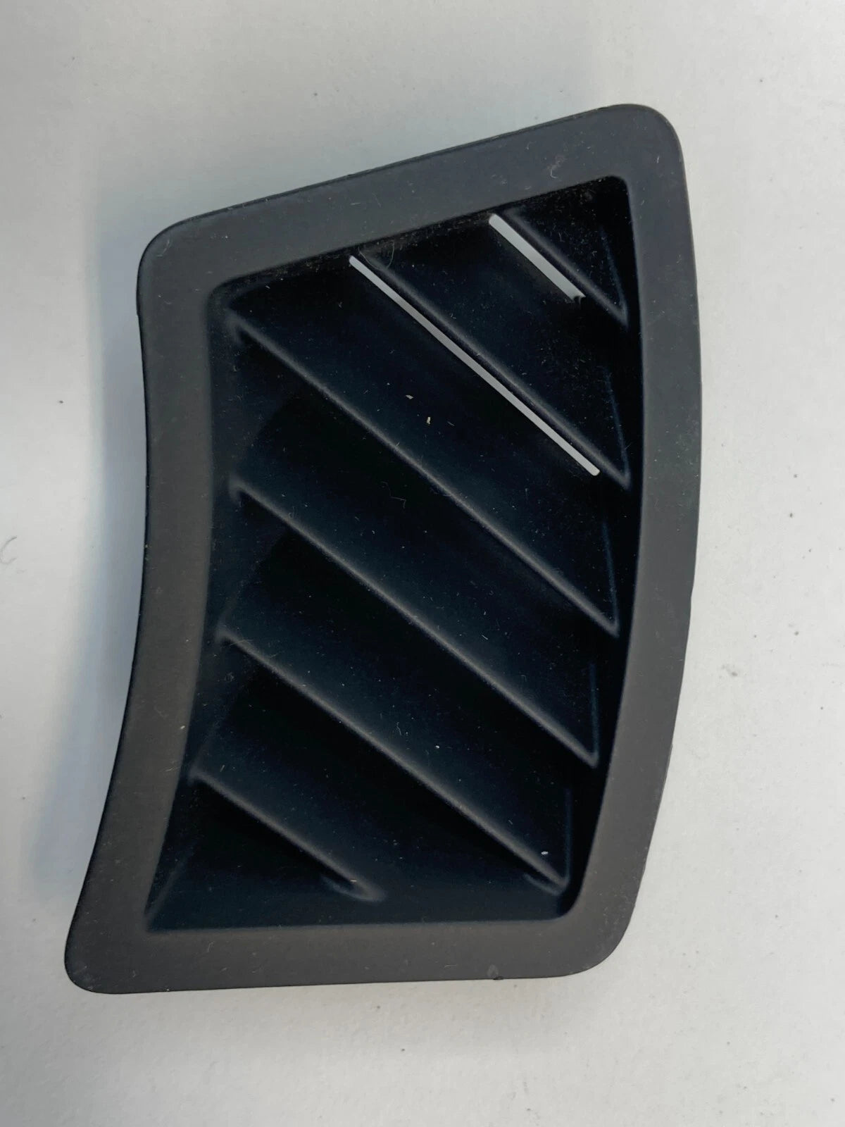 2009 2010 BMW 535I XDRIVE LEFT SIDE UPPER DASH AIR VENT DEFROSTER GRILLE 7039705