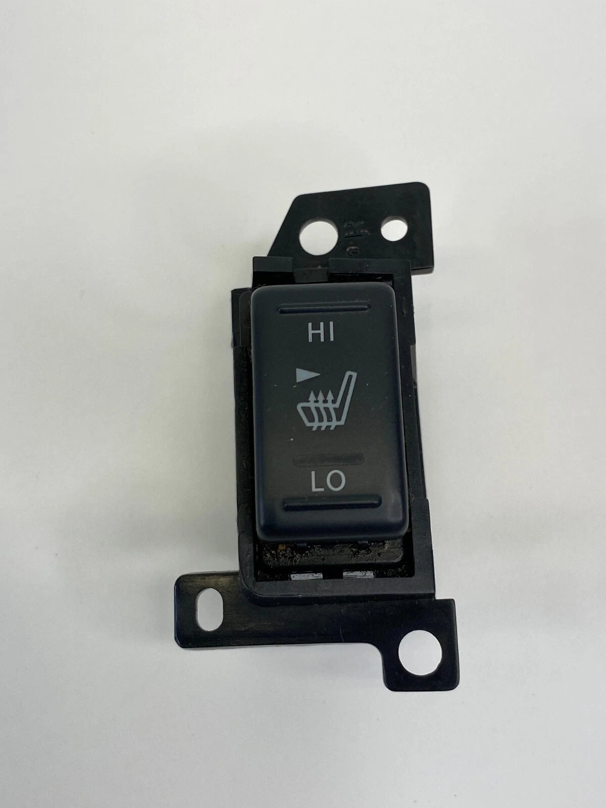 2009-2013 NISSAN ALTIMA RIGHT PASSENGER HEATED HEAT SEAT BUTTON SWITCH