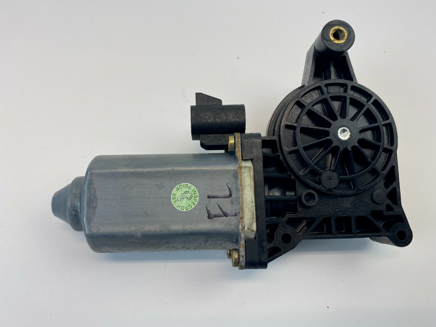 2000-2006 Chevrolet Tahoe GMC Yukon Front Left Driver Side Power Window Motor