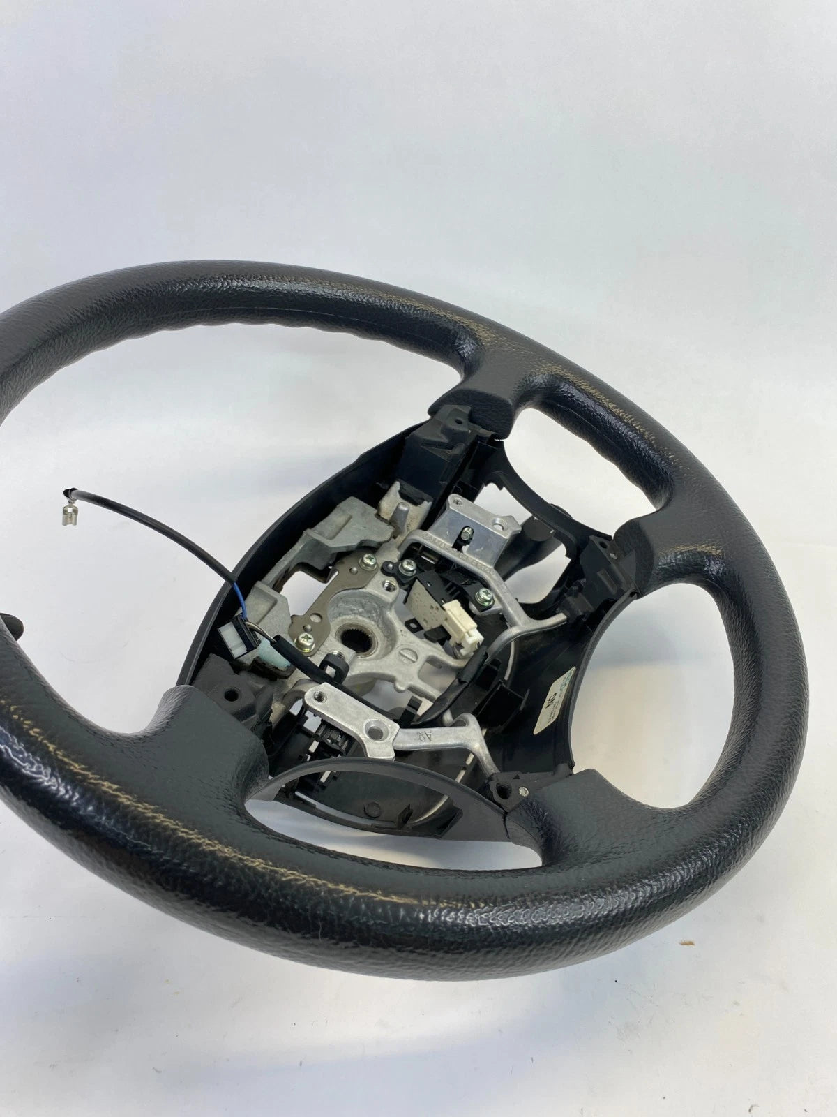 03-06 TOYOTA TUNDRA 05 06 SEQUOIA STEERING WHEEL W/ CRUISE CONTROL SWITCH OEM