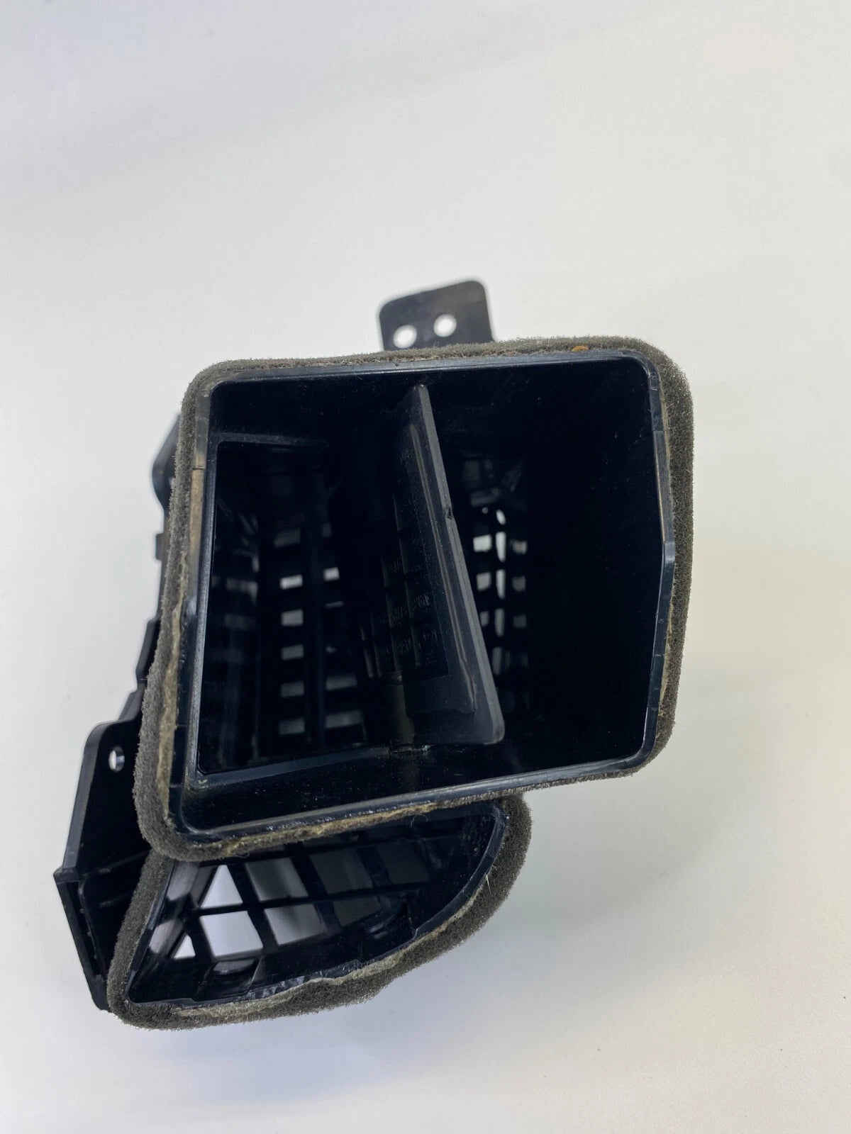 07-09 HYUNDAI SANTA FE LEFT SIDE DASH AC AIR VENT GRILLE OUTLET 97480-2B000 OEM