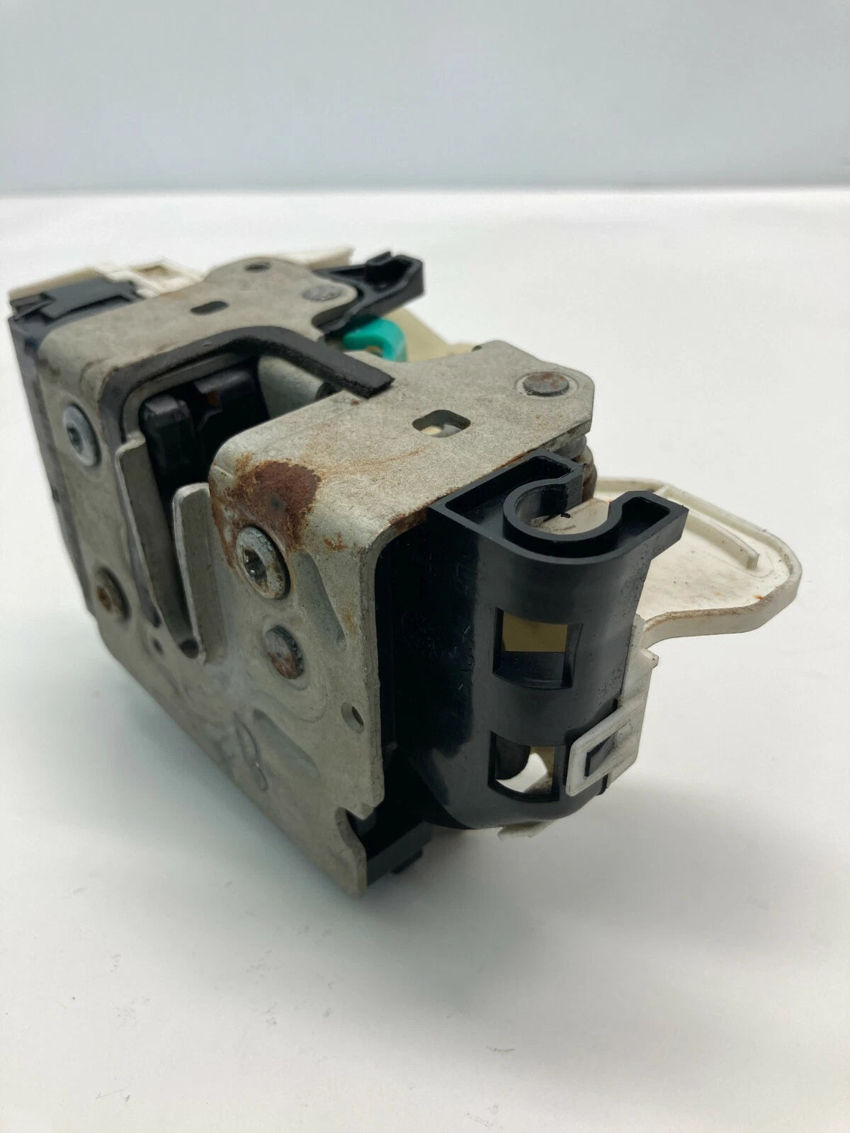 07-11 JEEP COMPASS 07-10 PATRIOT 07-09 CALIBER FRONT LEFT SIDE DOOR LOCK LATCH