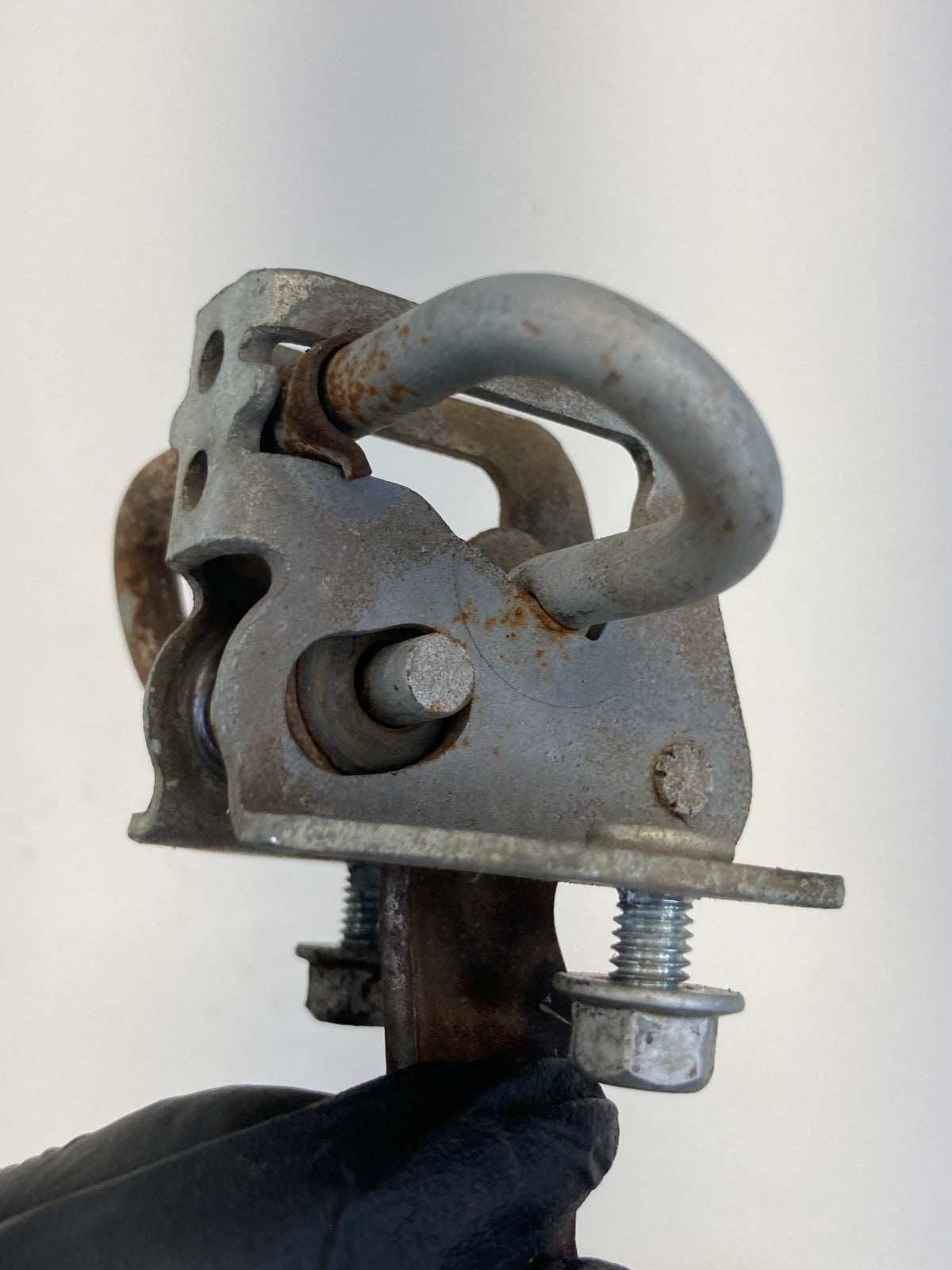 2005-2009 Chevrolet Trailblazer Rear Left Door Check Strap Stopper Hinge