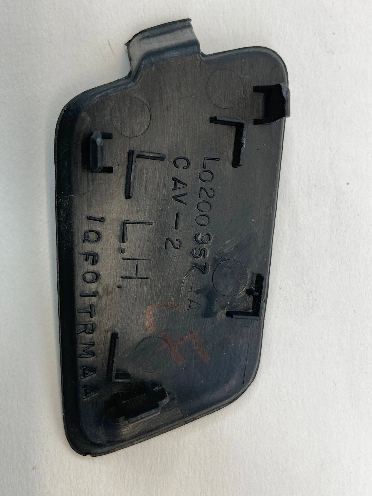 2012-2015 RAM C/V FRONT LEFT INNER DOOR PULL SCREW COVER CAP BEZEL TRIM L0200957