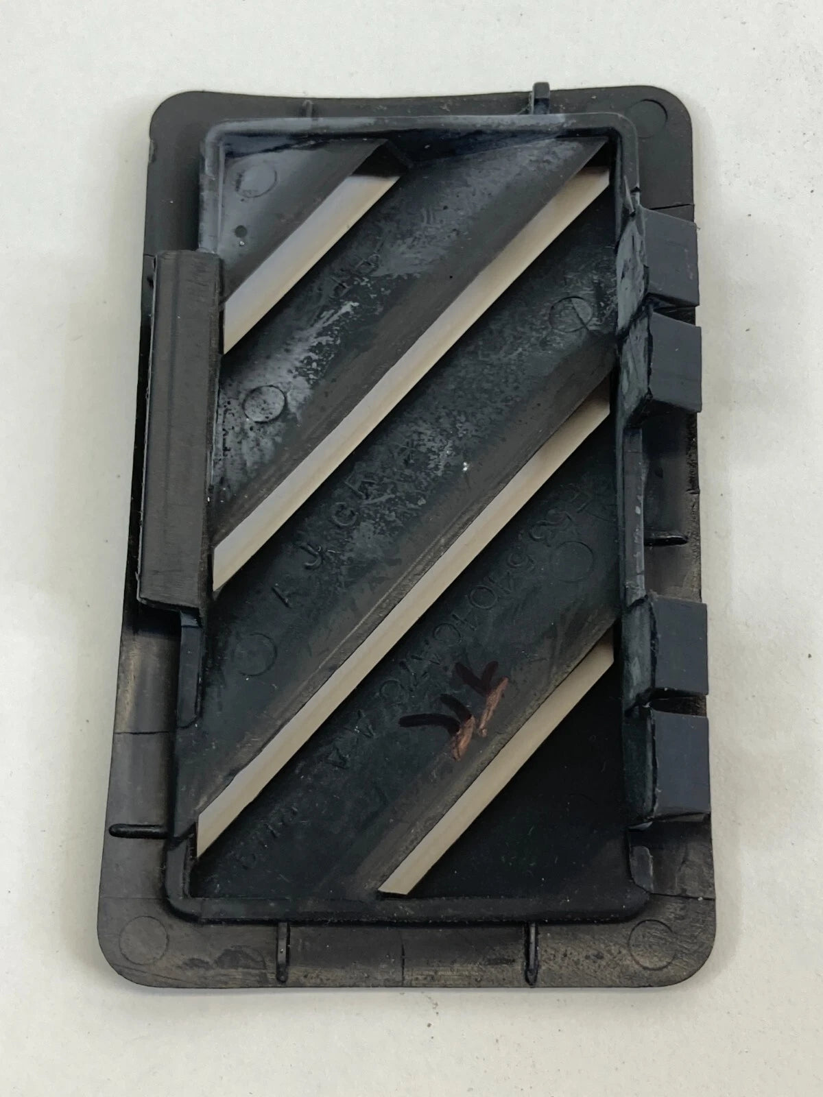 2008-2012 FORD FUSION DASH RIGHT A/C AIR VENT DEFROSTER NOZZLE 8E53-54046A76-AA