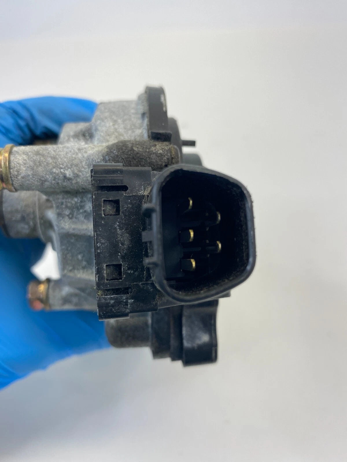 2000 2001 2002 2003 2004 2005 TOYOTA CELICA FRONT WIPER MOTOR 85110-2B040 OEM