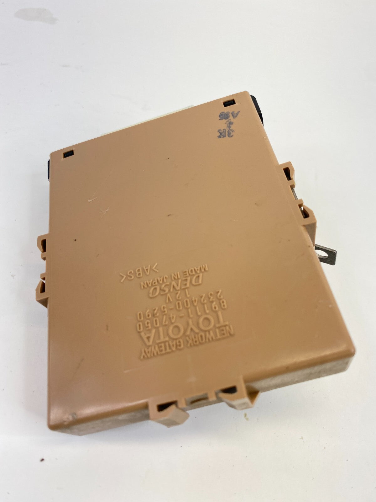 2006-2009 Toyota Prius Multiplex Network Gateway Computer Module Unit 8911147050