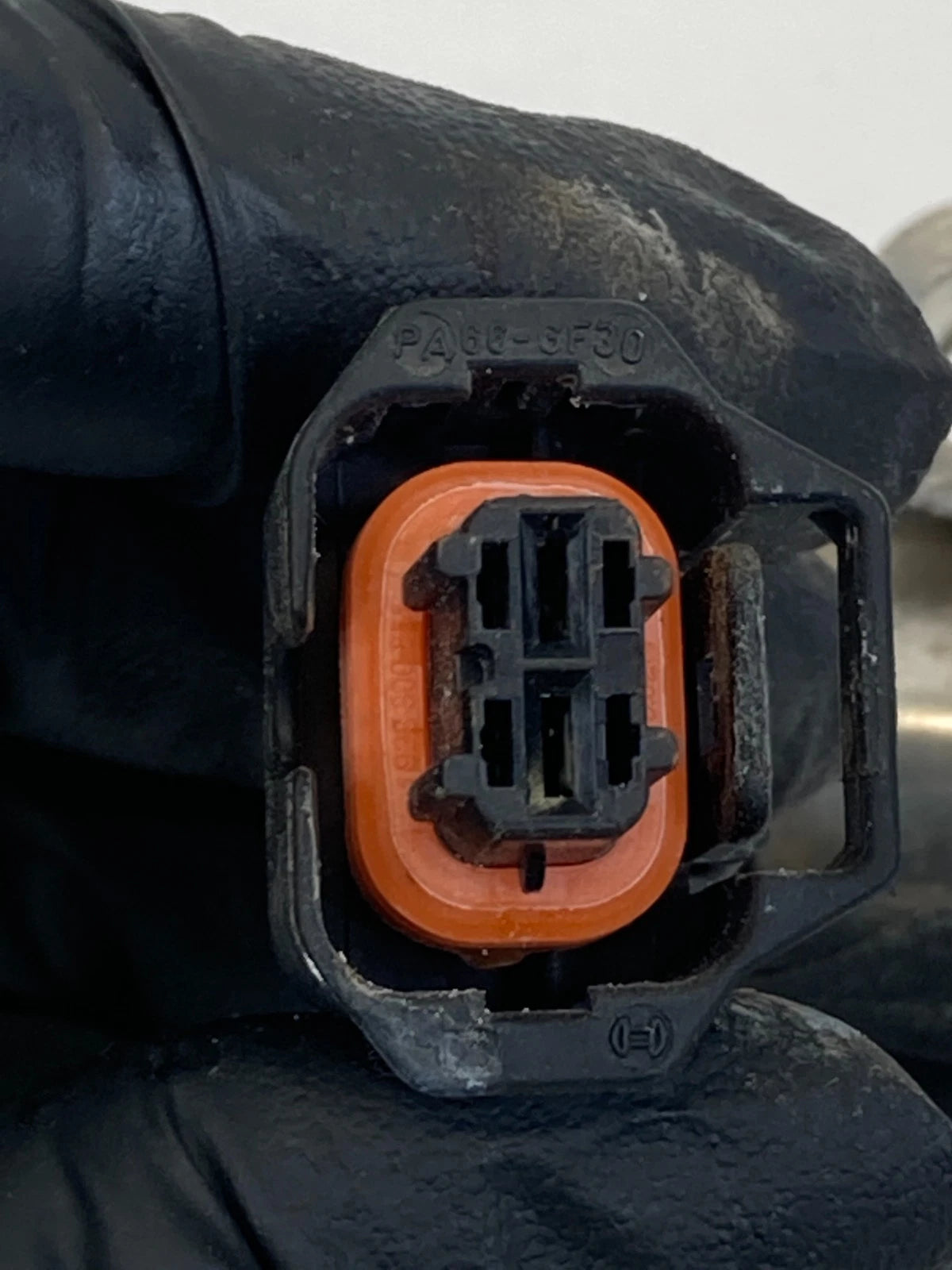 2014-2019 FORD EXPLORER POLICE INTERCEPTOR FUEL INJECTION RAIL W/INJECTORS