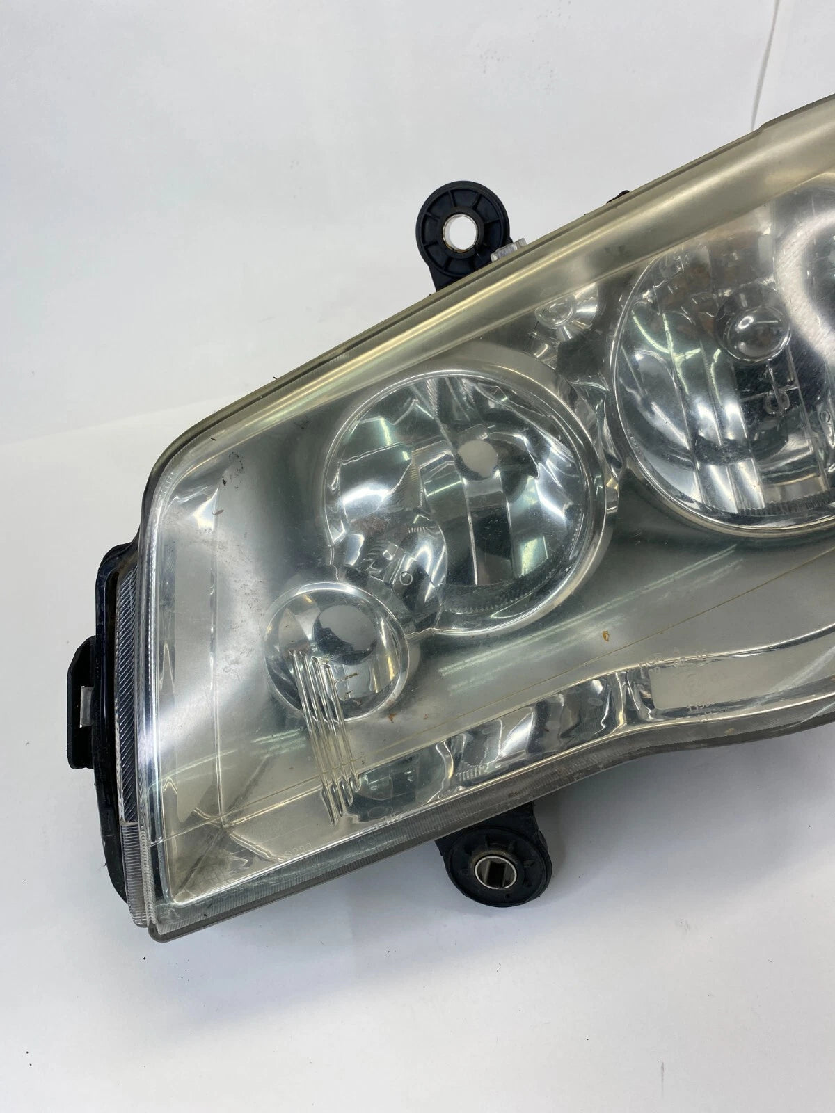 08-20 TOWN & COUNTRY GRAND CARAVAN LEFT DRIVER SIDE HEADLIGHT HEADLAMP AFTRMRKT
