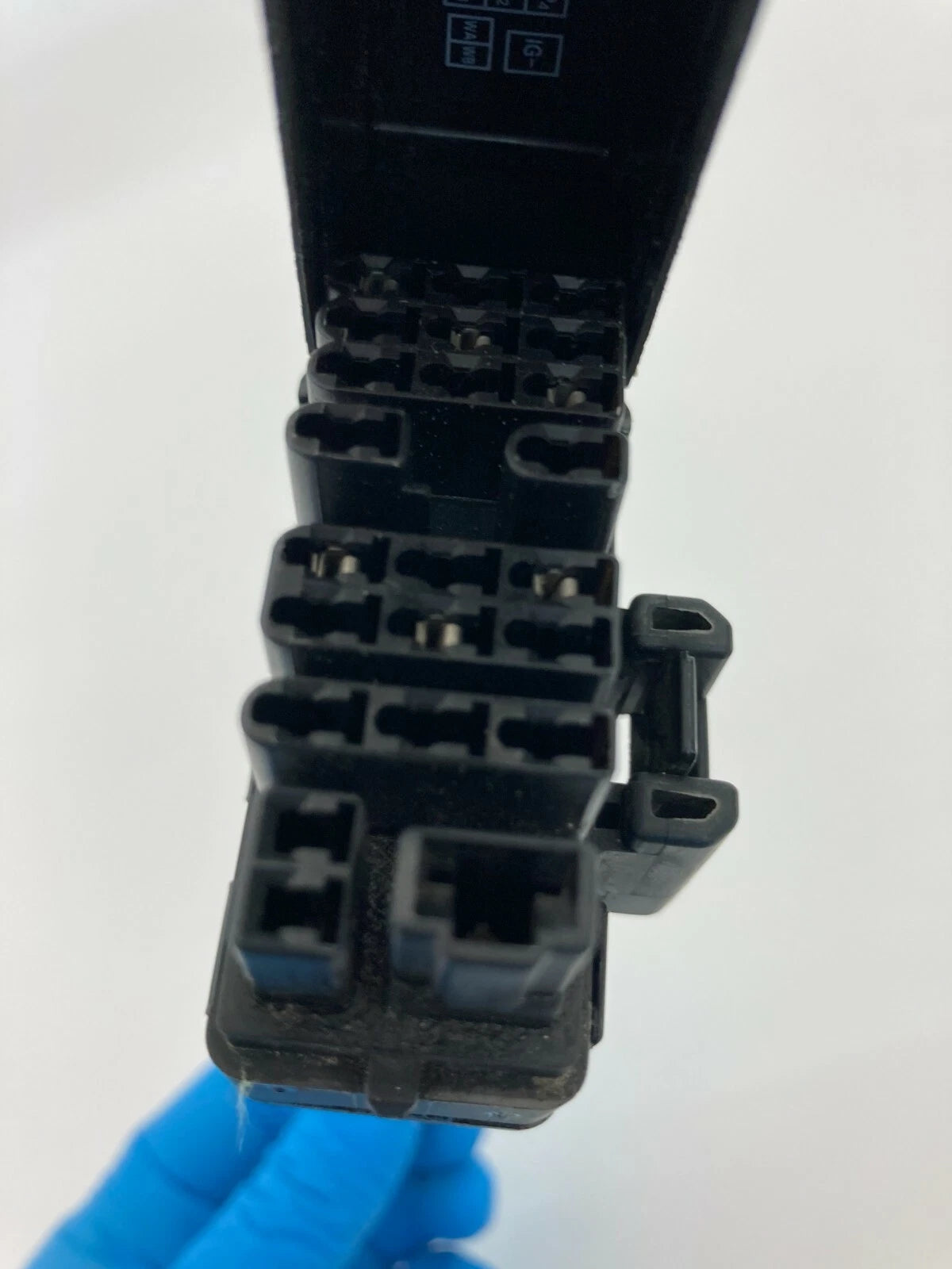 00 01 02 03 04 TOYOTA AVALON 3.0L ENGINE SMALL FUSE RELAY BOX FUSEBOX OEM