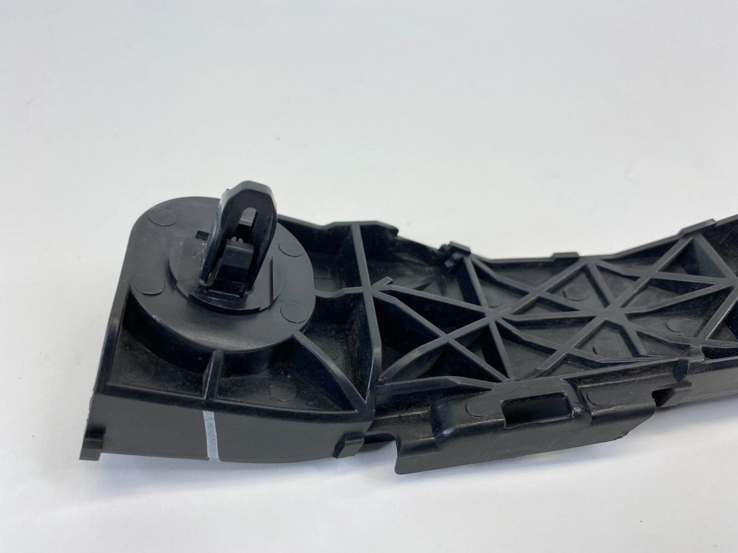 2006-2012 TOYOTA RAV4 FRONT RIGHT BUMPER BRACKET RETAINER COVER STAY 52535-0R010