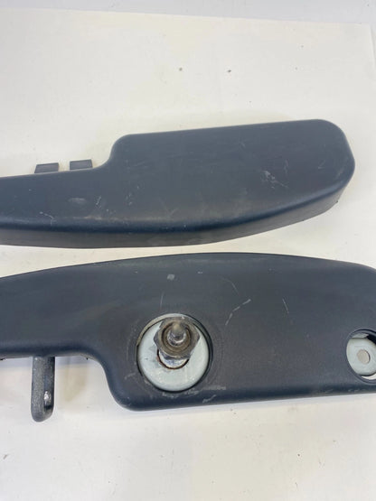 05-10 KIA SPORTAGE REAR WINDSHIELD WIPER MOTOR ASSEMBLY W/ COVER 987001F002 OEM