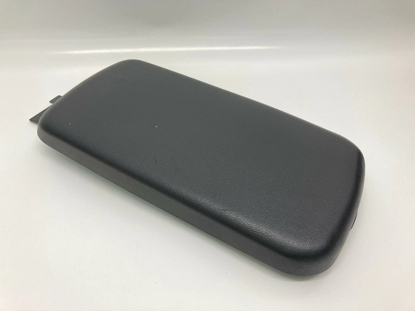 2005 2006 2007 2008 2009 2010 PONTIAC G6 CENTER CONSOLE ARMREST LID ARM REST OEM