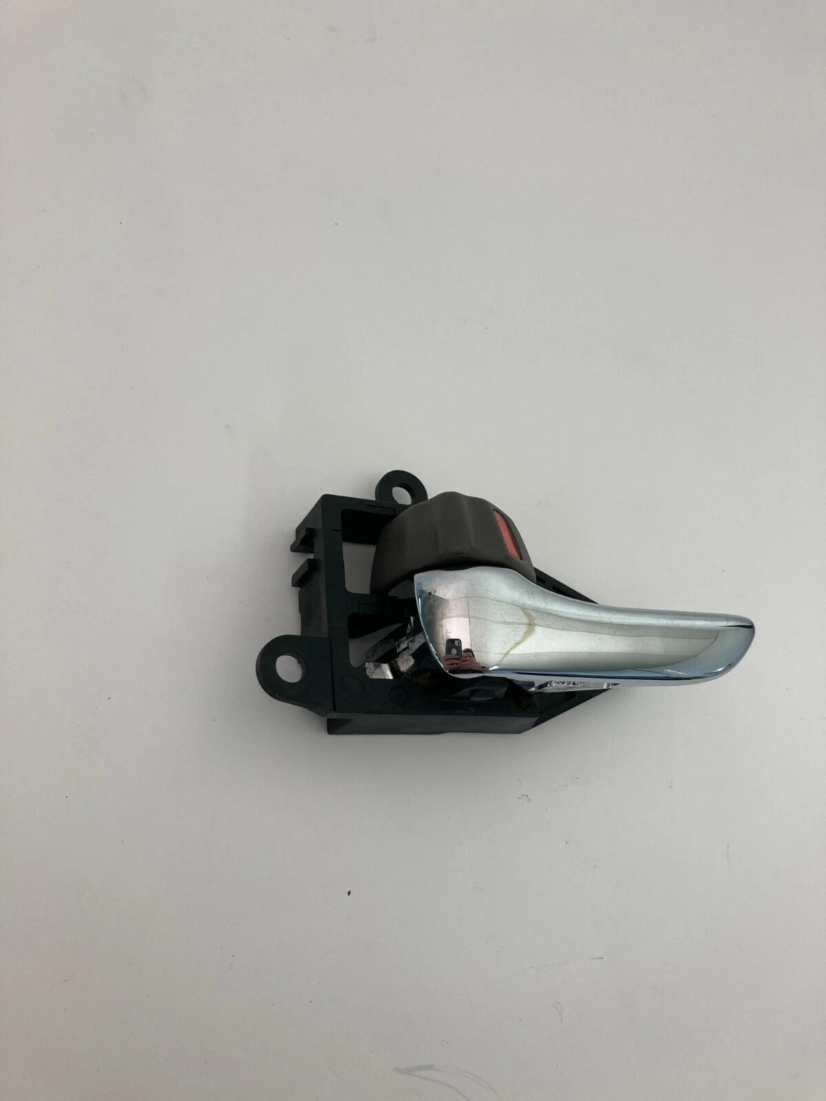 1998-2005 LEXUS GS300 1998-2000 GS400 REAR LEFT DRIVER SIDE INNER DOOR HANDLE