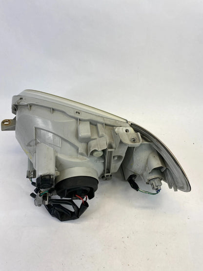 2005 2006 TOYOTA TUNDRA FRONT RIGHT HEADLIGHT HEAD LAMP W/ TURN SIGNAL LIGHT OEM