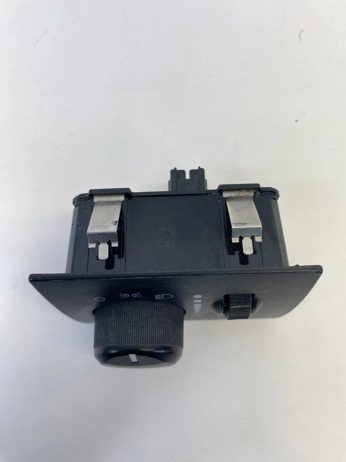 2005-2010 CHRYSLER 300 2006-2010 DODGE CHARGER HEADLIGHT SWITCH 68019567AE OEM