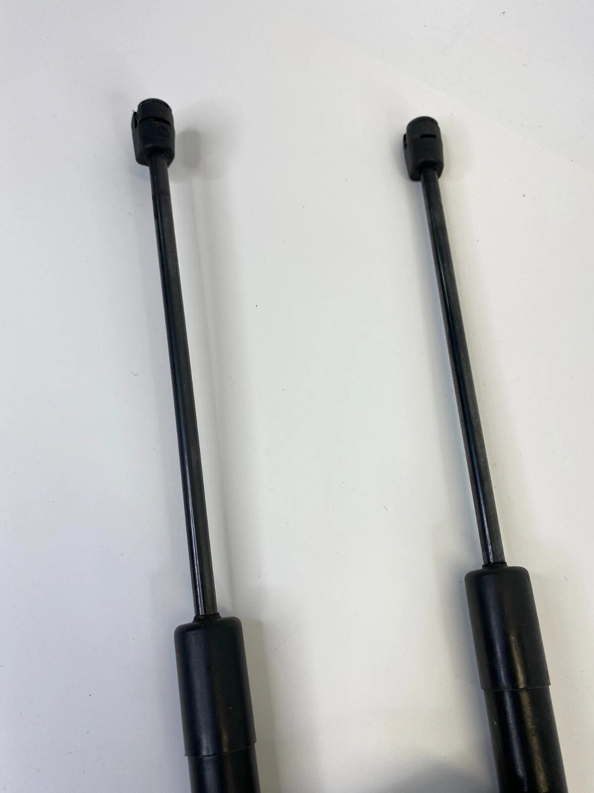 09-17 CHEVY TRAVERSE REAR LIFTGATE SUPPORT SHOCK STRUT LIFT CYLINDER SG230113
