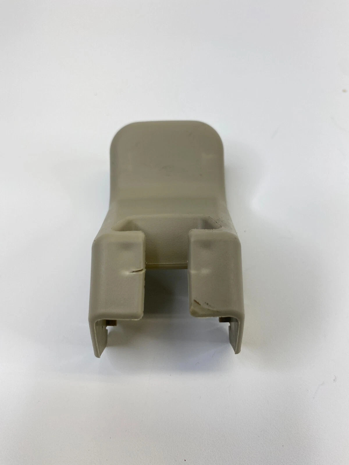 04-08 TOYOTA SOLARA FRONT RIGHT OUTER LEFT SIDE SEAT TRACK END COVER CAP TRIM