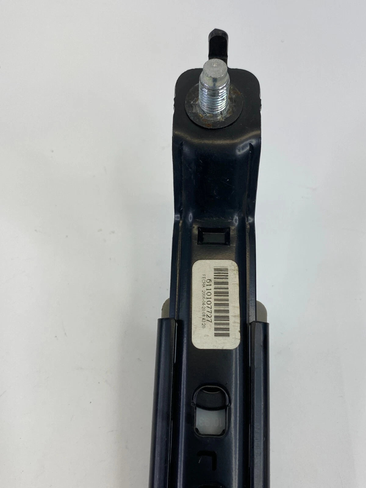 2004-2008 NISSAN MAXIMA FRONT LEFT SIDE SEAT BELT HEIGHT ADJUSTER ADJUSTMENT OEM
