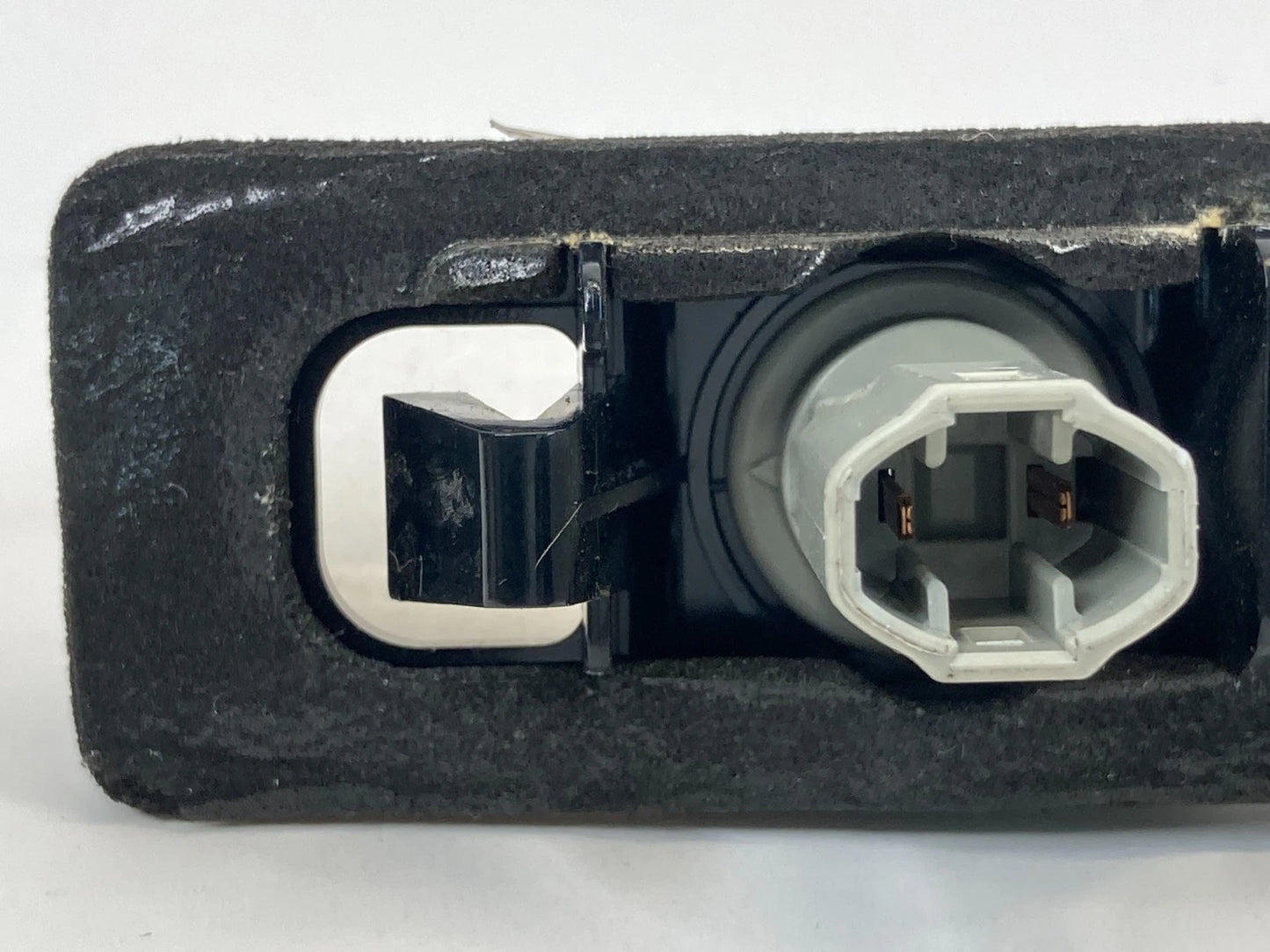 2004-2015 TOYOTA PRIUS REAR BACK TRUNK LICENSE PLATE LIGHT LAMP A045053 OEM