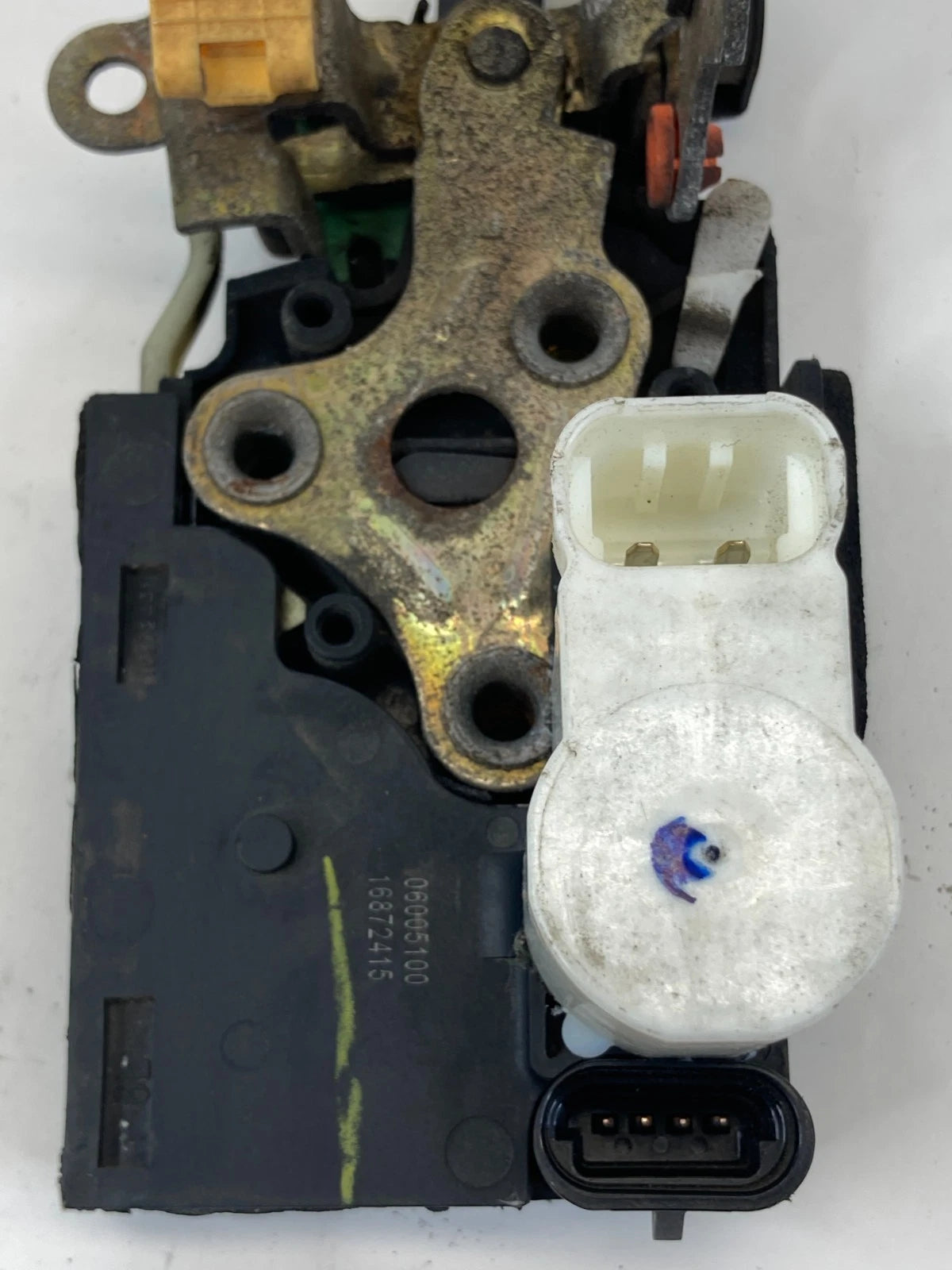 2002-2009 CHEVY TRAILBLAZER ENVOY REAR LEFT DOOR LOCK LATCH ACTUATOR 16872415