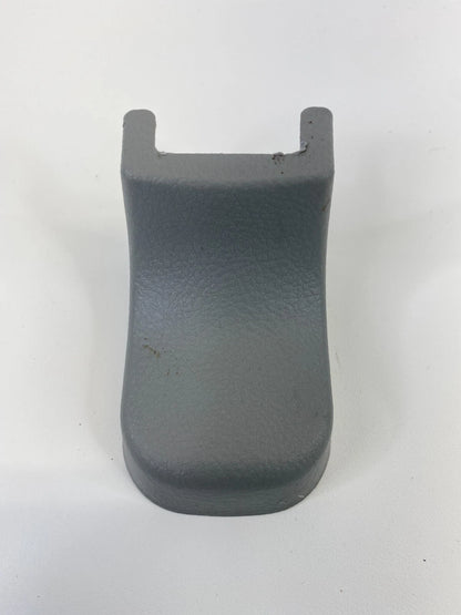 07 08 09 HYUNDAI SANTA FE RIGHT SEAT RAIL TRACK END COVER TRIM 88098-2B000 OEM