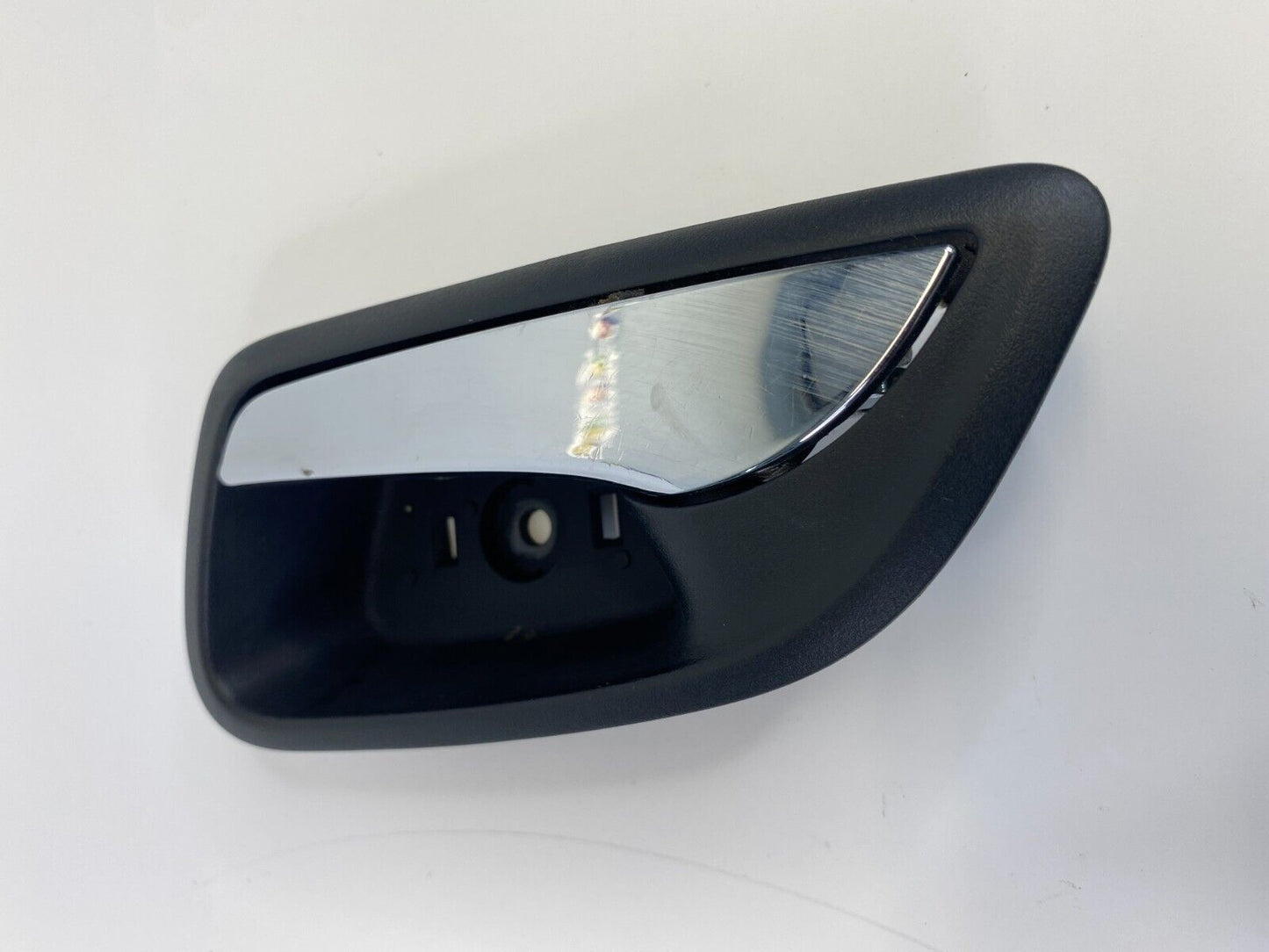 2011-2016 Chevrolet Cruze Front Left Side Interior Door Handle Assembly