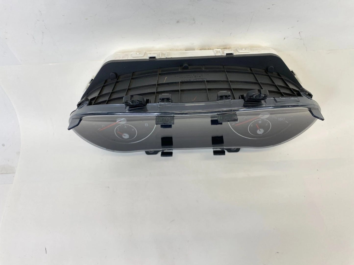 2016-2018 KIA SORENTO A/T INSTRUMENT CLUSTER SPEEDOMETER GAUGES 139.624 MILES