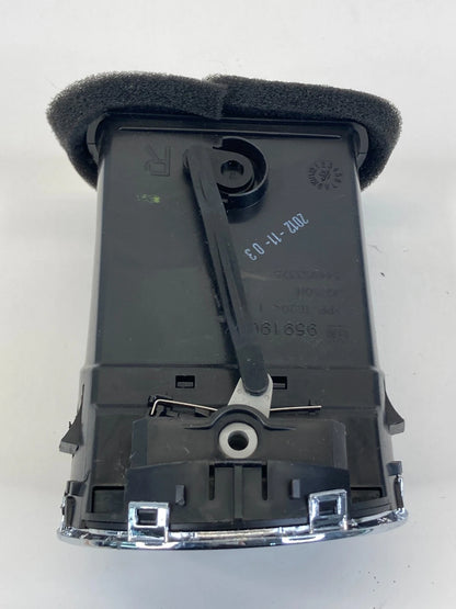 2013-2016 Chevrolet Cruze Dash Right A/C Air Vent Grille w/ Bezel Trim 95919077