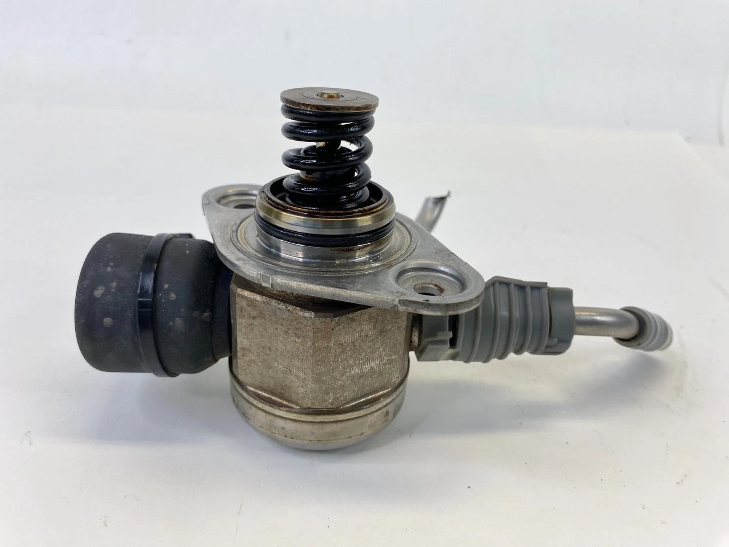 2013 2014 HYUNDAI ACCENT 1.6L ENGINE HIGH PRESSURE FUEL PUMP 35320-2B140 OEM